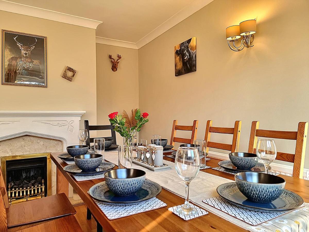Stag Manor Hot Tub Retreat Near Peak District Holiday home